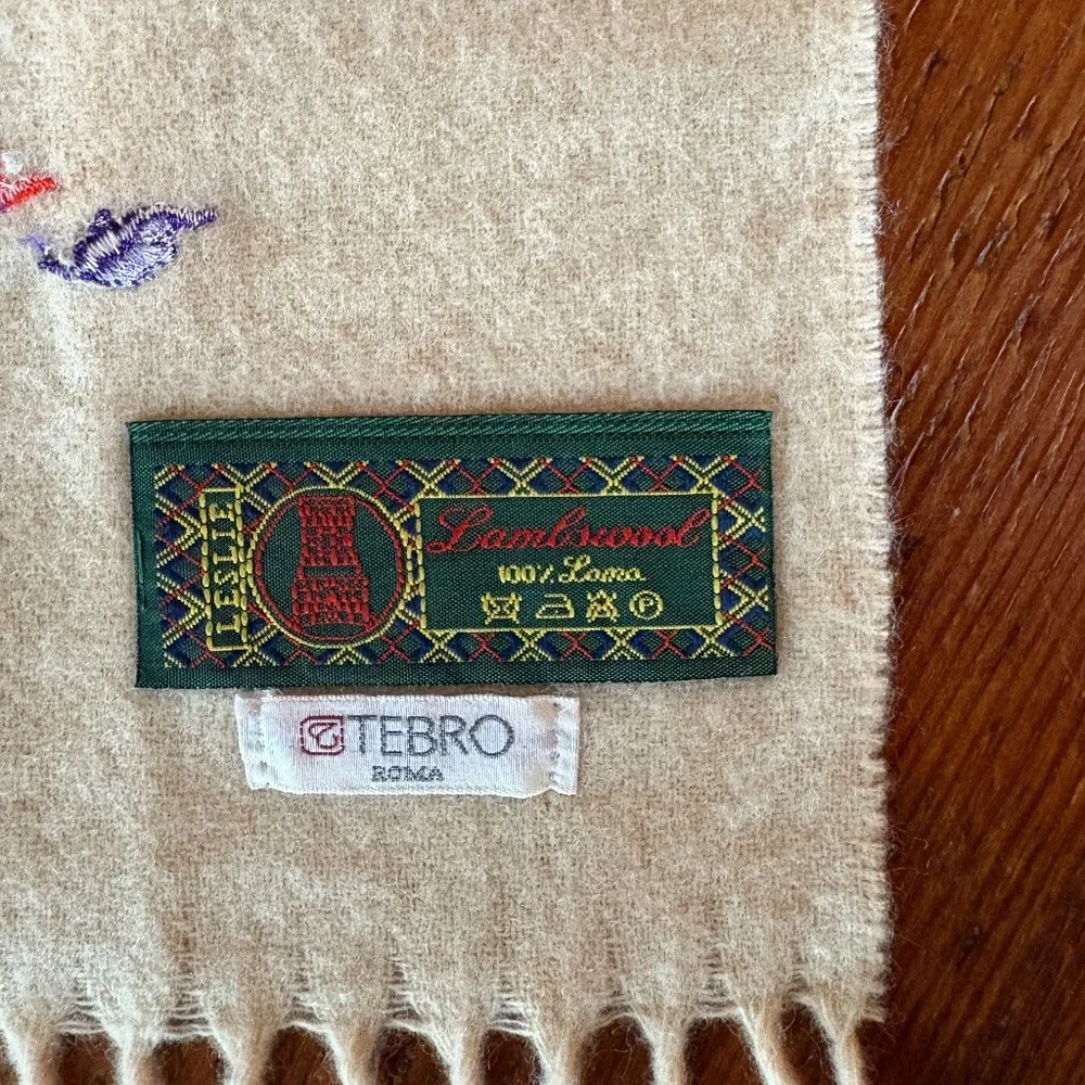 1995 Disney Pocahontas Italian Lambswool Cream Tan Scarf Vintage Embroidered